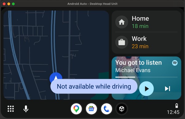 Tela do Android Auto avisando que o recurso não está disponível durante a direção
