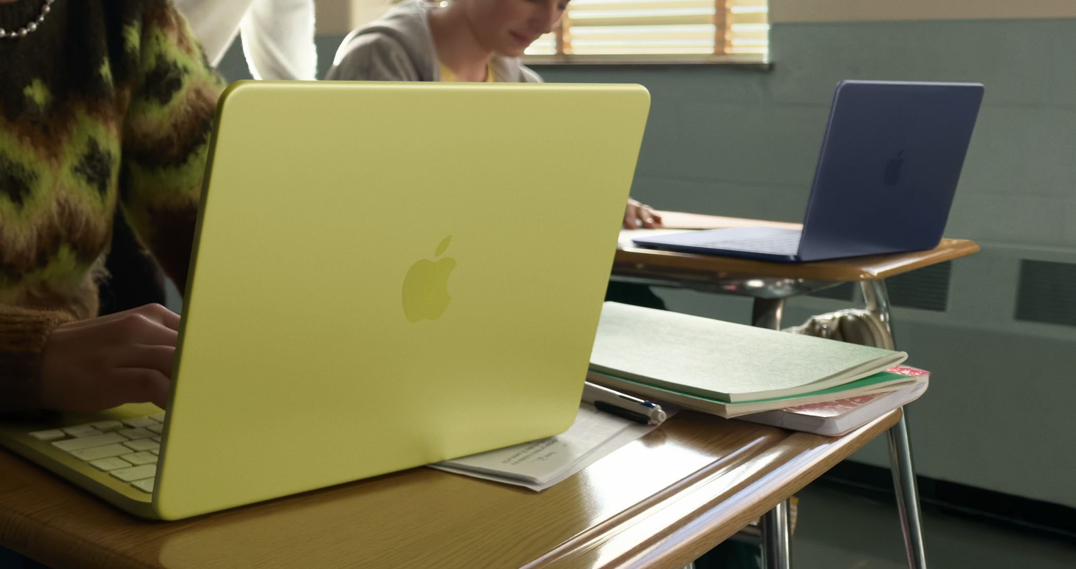 Apple testa chips de memória de fabricante chinesa para iPhone e MacBook