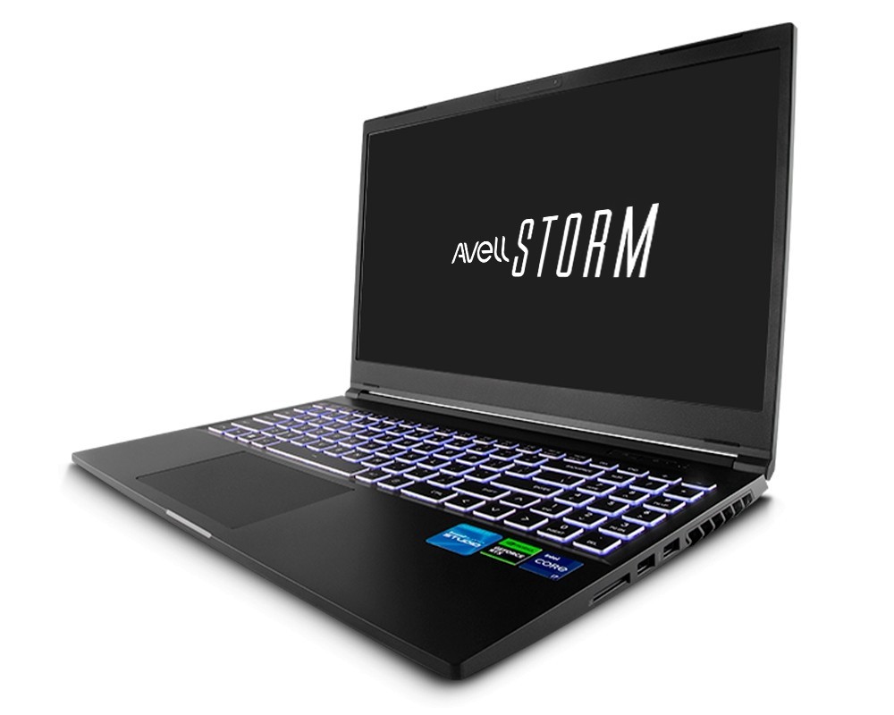 Avell Storm 550 i5 aberto em perspectiva, com teclado iluminado e etiquetas Intel Core e GeForce RTX