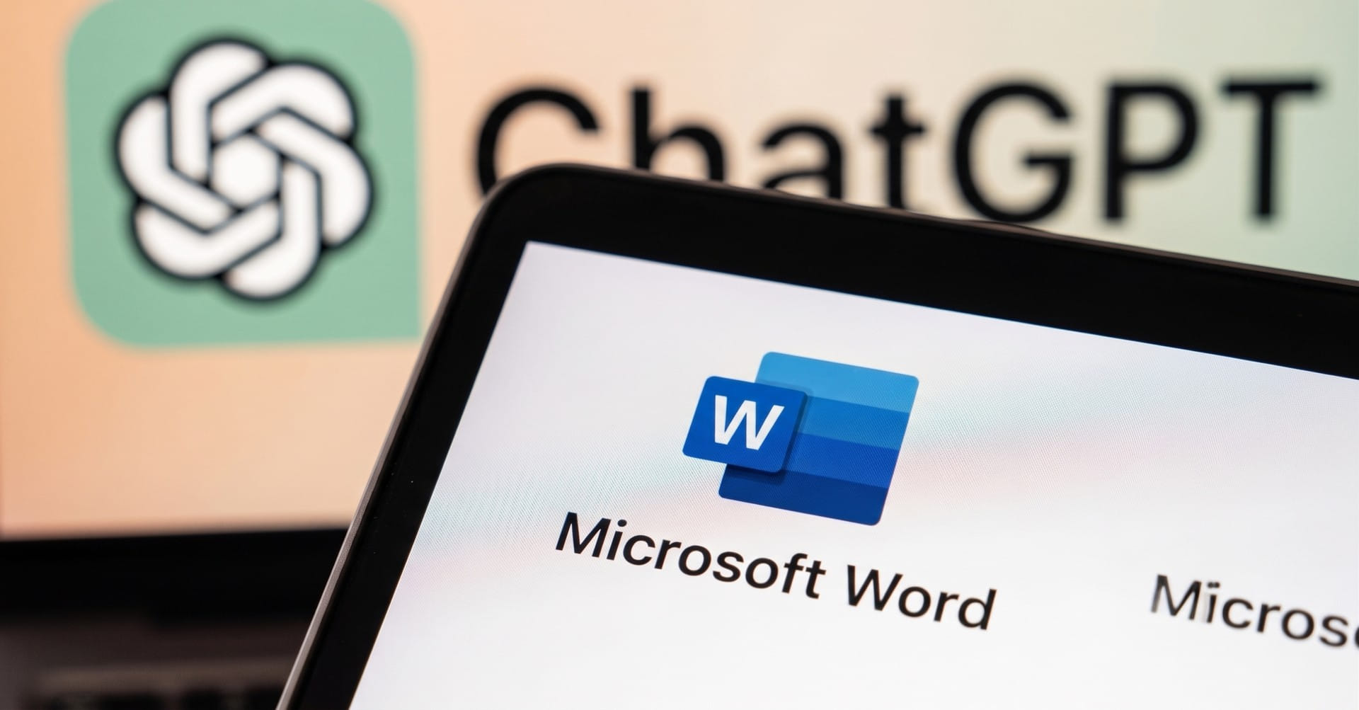 ChatGPT for Word: OpenAI leva o chatbot para dentro do Word com rascunhos, resumos e revisão de texto