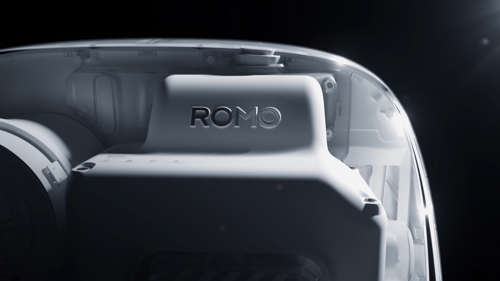 DJI ROMO 2: robô aspirador ganha braço mecânico e desvia de cabos de 2 mm
