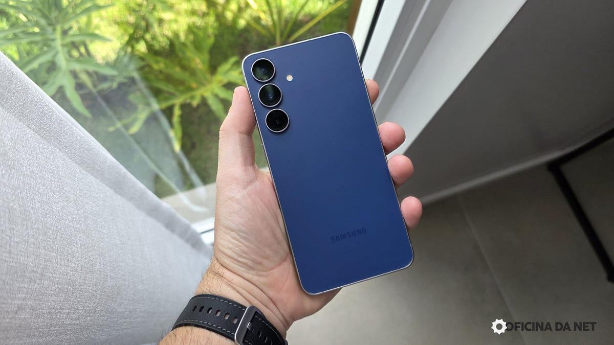 Galaxy S26 FE: renders vazados do design já indicavam as linhas do aparelho