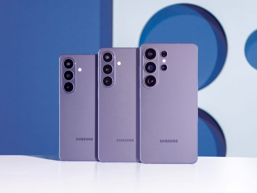 Galaxy S26 Ultra, S26+ e S26 na cor violeta