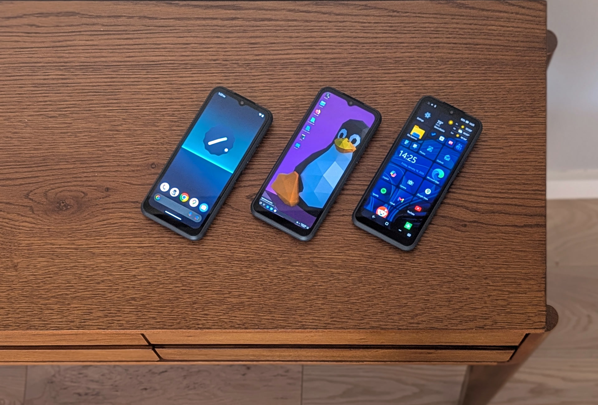 NexPhone, celular com Android, Linux e Windows 11, atrasa entregas para março de 2027