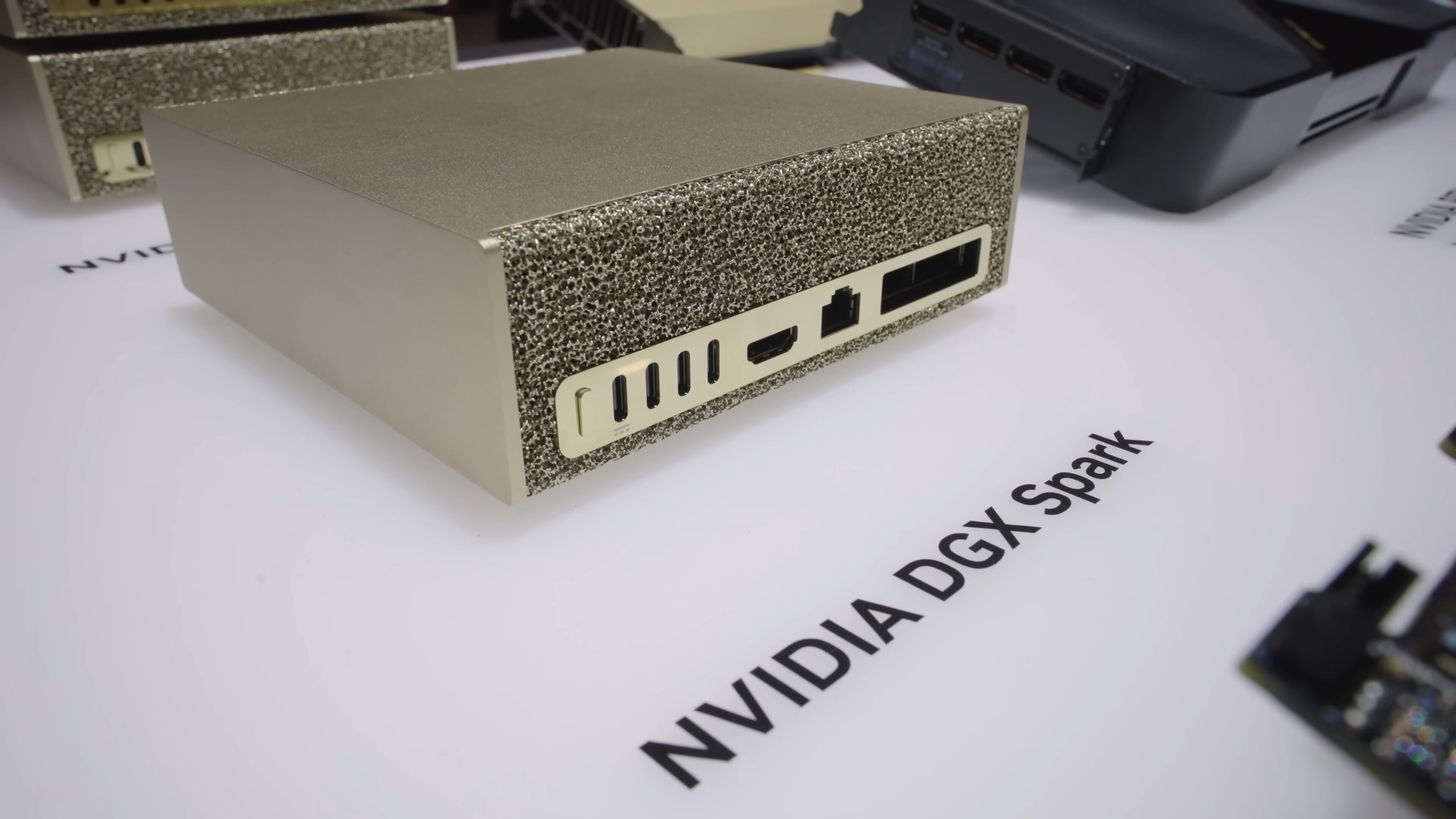 Nvidia lança DGX Spark com 64 GB por US$ 4.999, metade da memória do modelo original