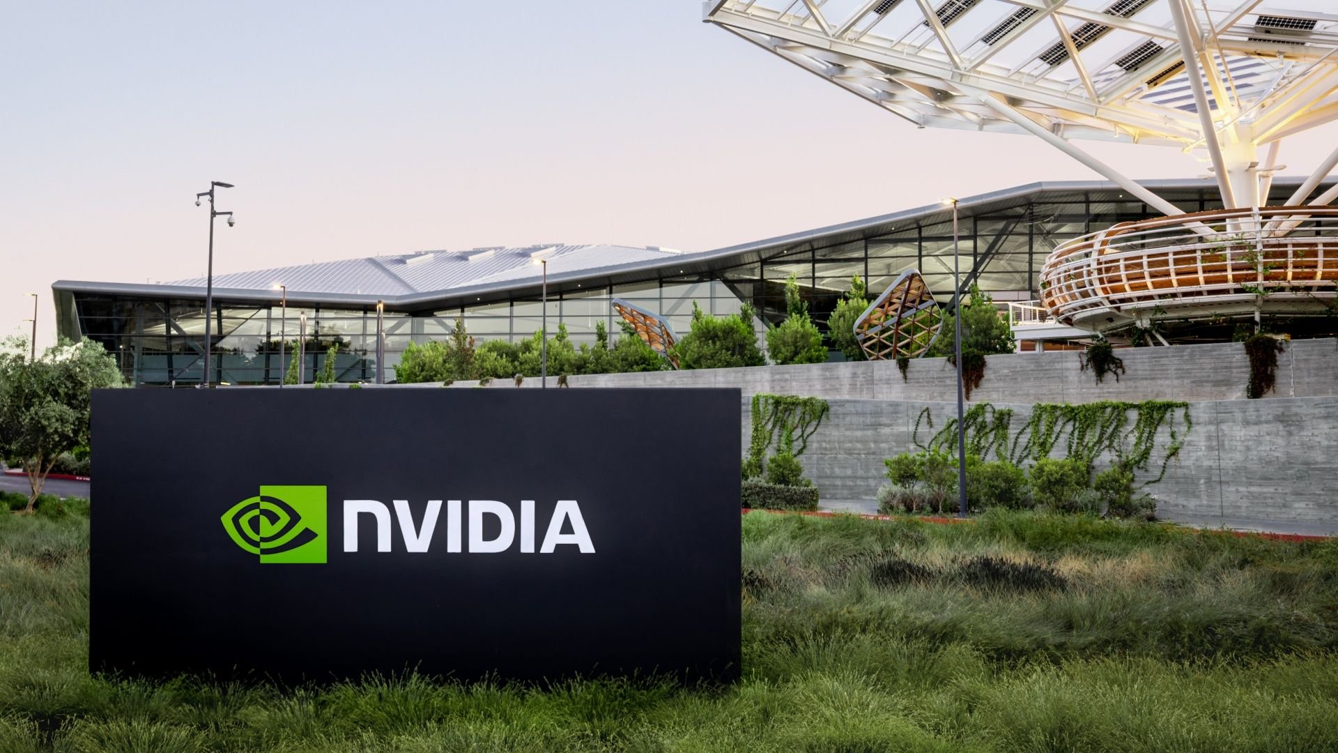 Nvidia: CEO critica empresas que culpam a IA pelas demissões em massa