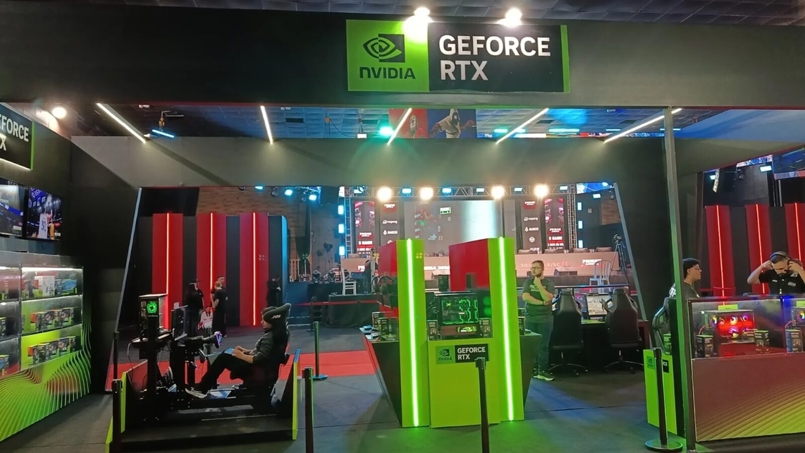 Público circulando pela Pichau Arena