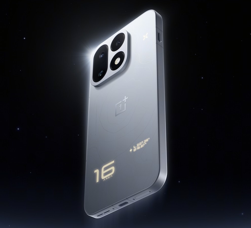 OnePlus 16 prateado com o número 16 gravado na traseira