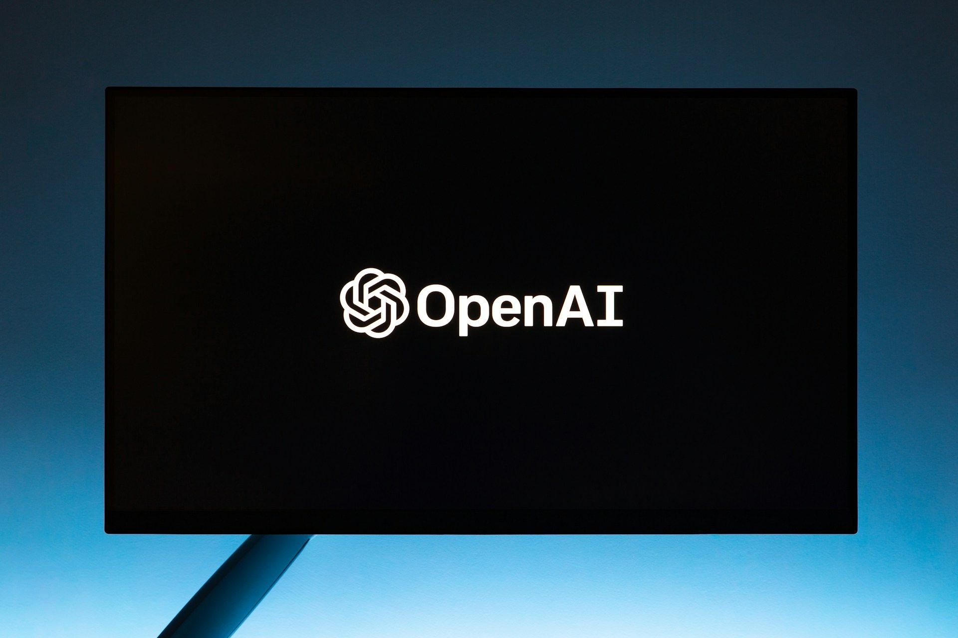 OpenAI prepara smart speaker rival do Echo Dot com câmera e IA por até US$ 400