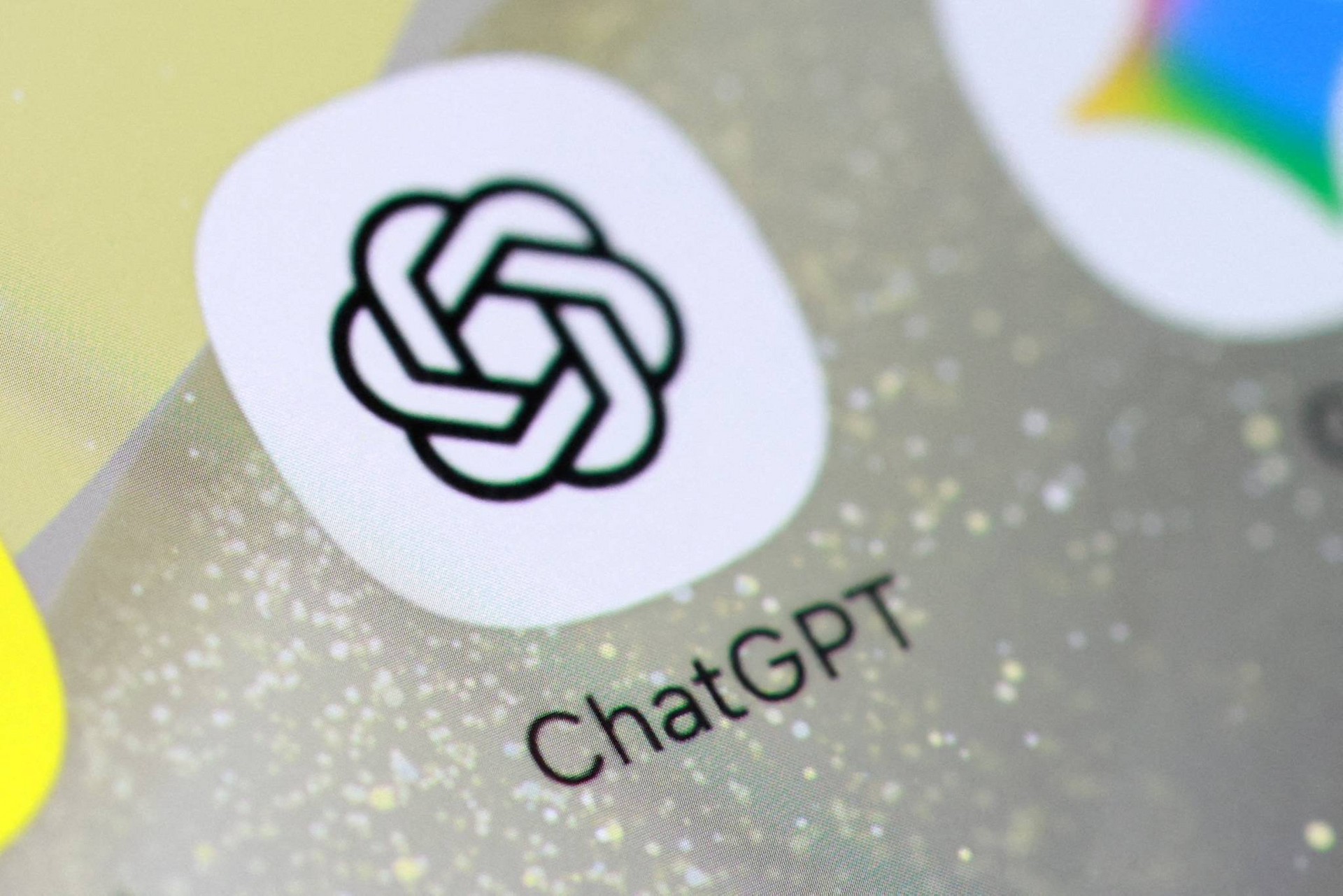 GPT-6.1 Terra: OpenAI lança modelo que empata com o Sol custando metade para rodar