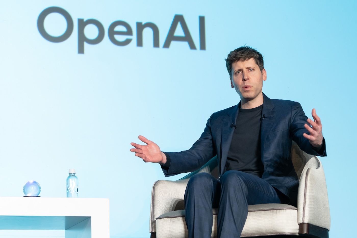 OpenAI prevê abrir capital em 2027 com receita anual acima de US$ 40 bilhões