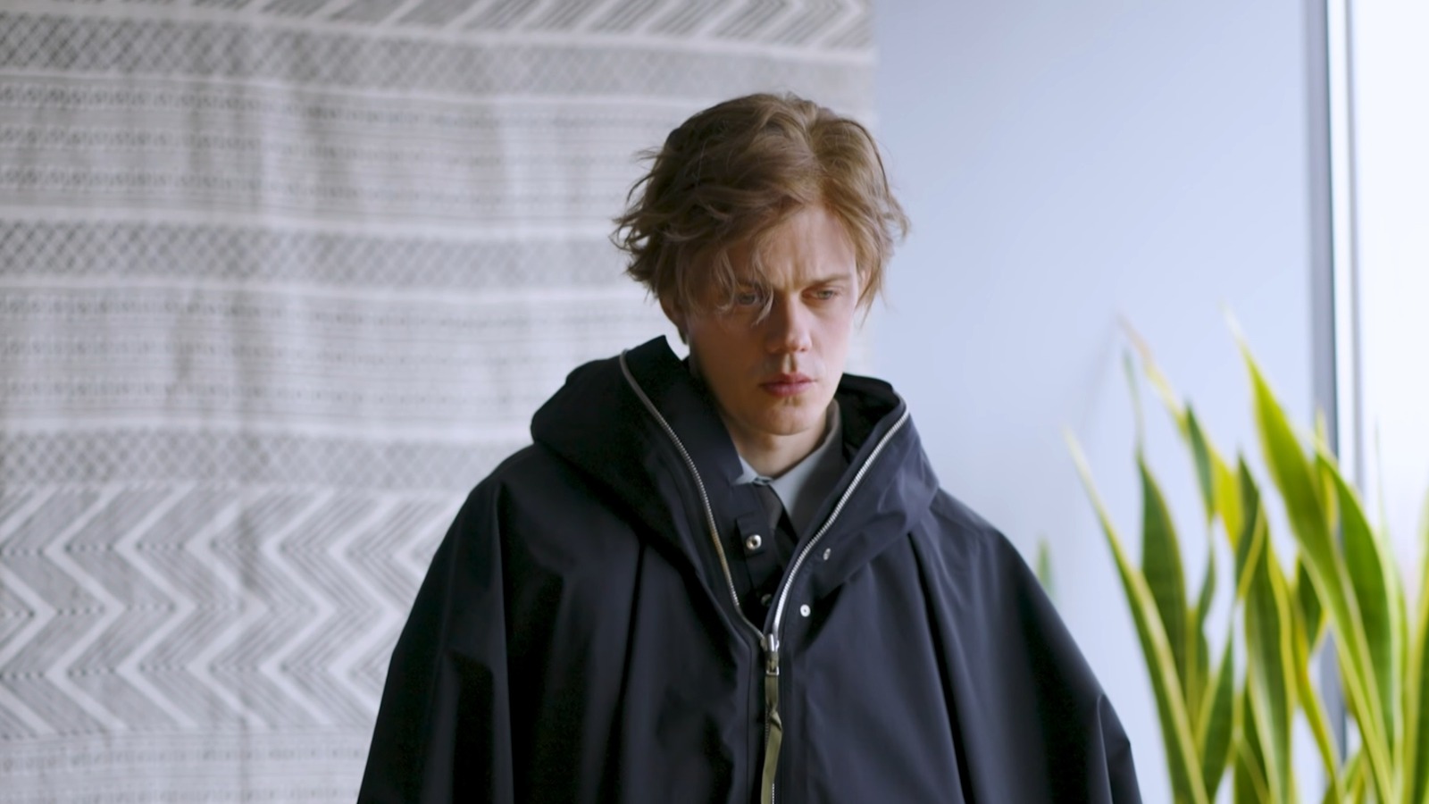 Bill Skarsgård em foto divulgada pela Kojima Productions