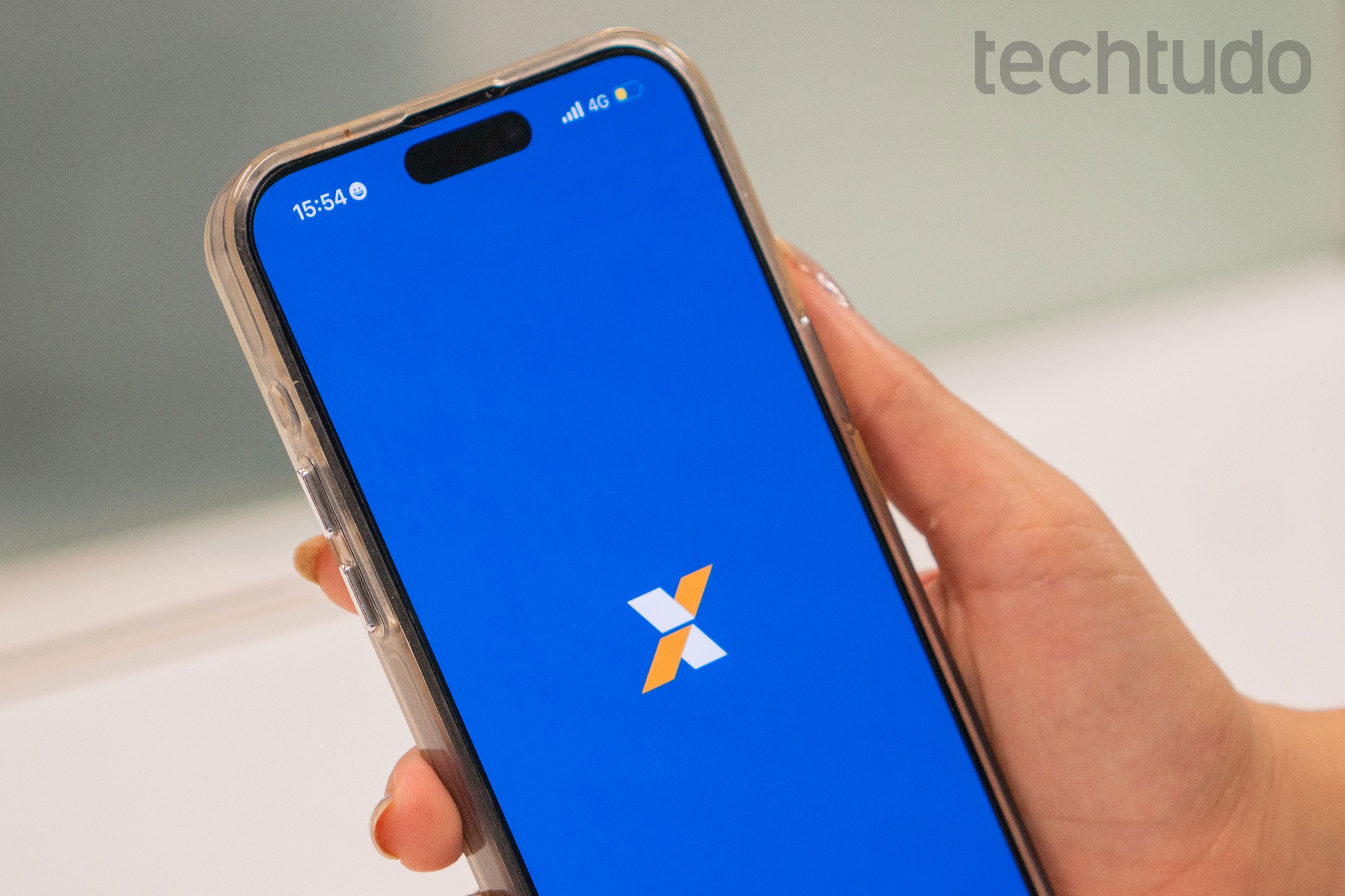 Aplicativo da Caixa Econômica Federal em um celular
