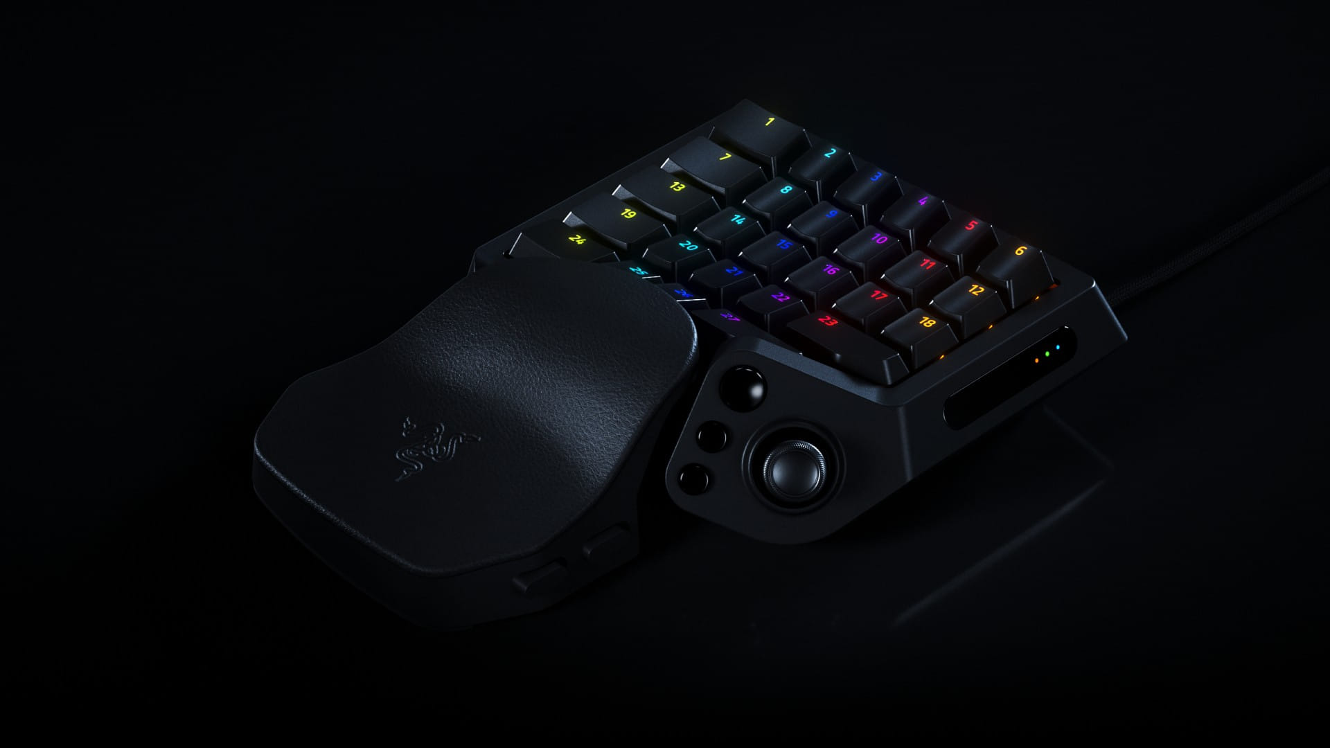 Razer Tartarus V2 Pro visto de cima com iluminação RGB