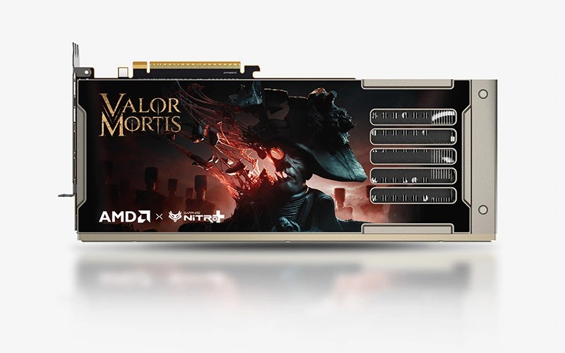 Backplate da placa com a arte oficial de Valor Mortis e os logos AMD e Sapphire Nitro+