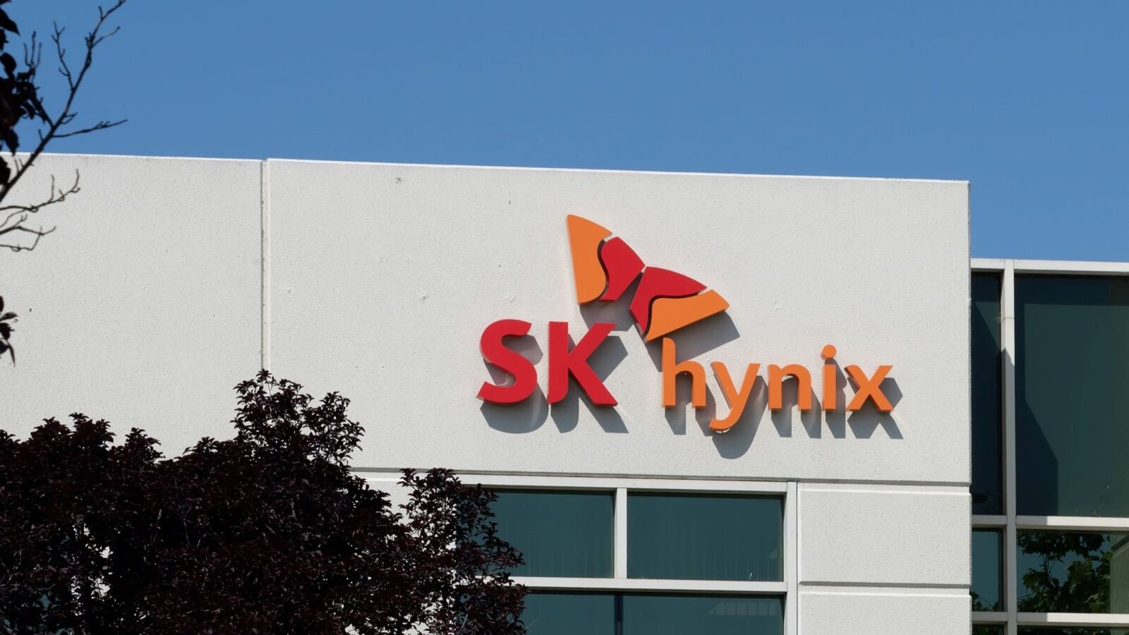 SK Hynix suspende IPO da Solidigm nos EUA e ações fecham em alta de 4,4%