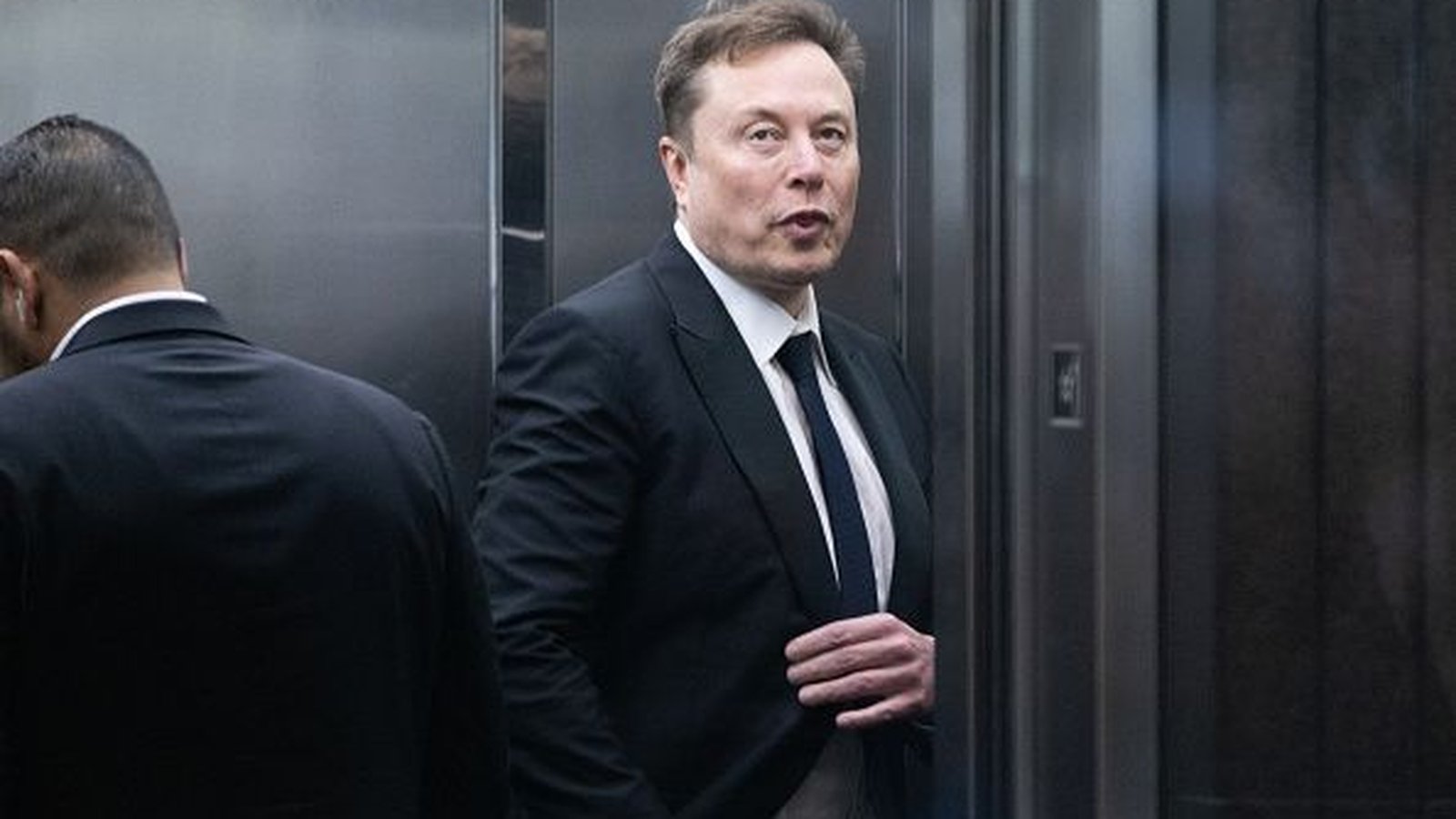 xAI, de Elon Musk, perde na Justiça e lei de Minnesota contra apps de nudificação por IA segue em vigor