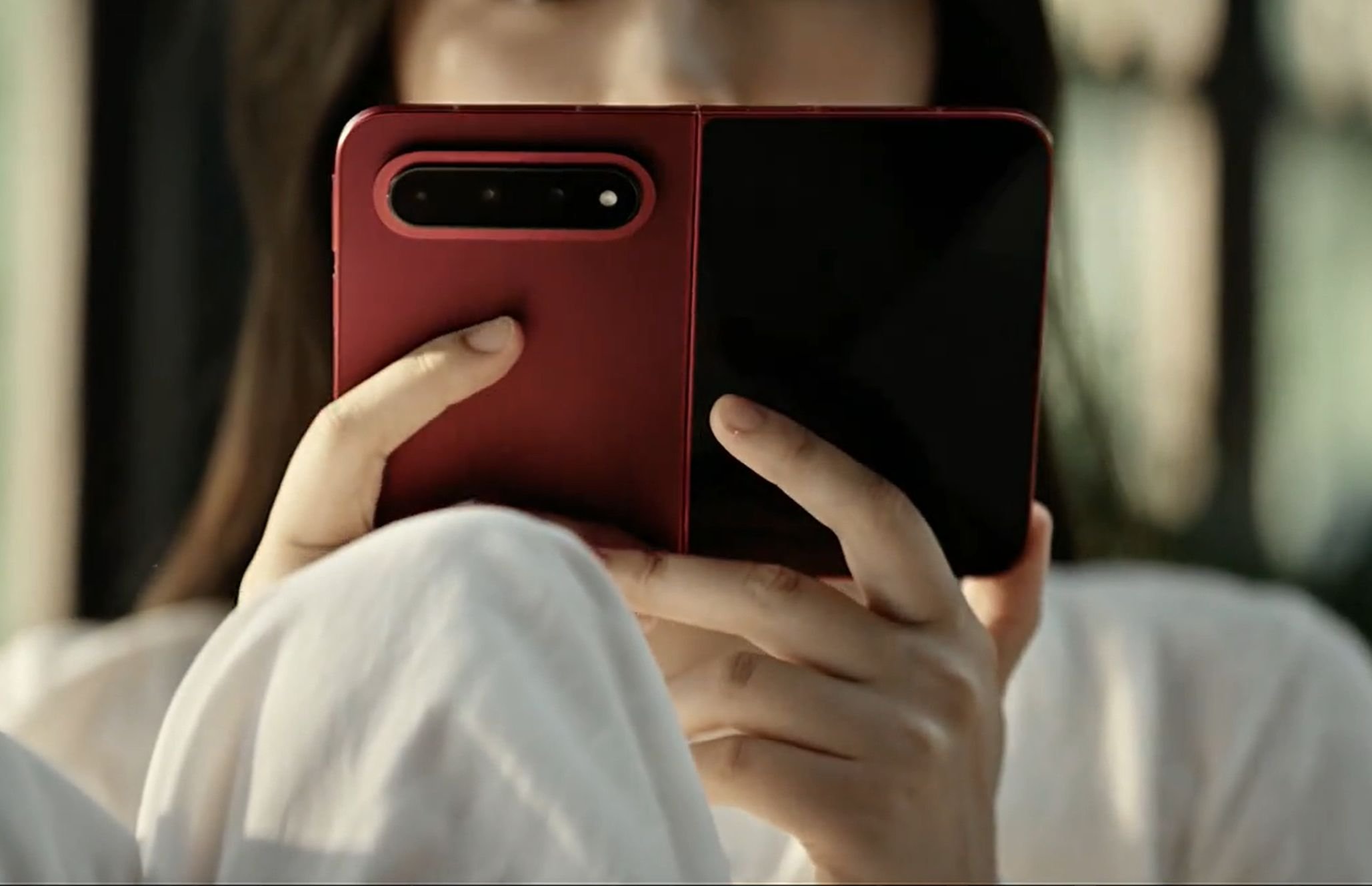 Xiaomi 18 Fold é oficial: dobrável compacto com Xring O3, câmeras Leica de 200 MP e bateria de 6.000 mAh